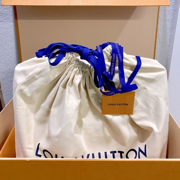 Louis Vuitton OnTheGo Wild At Heart GM Bag - Picture 6 of 16